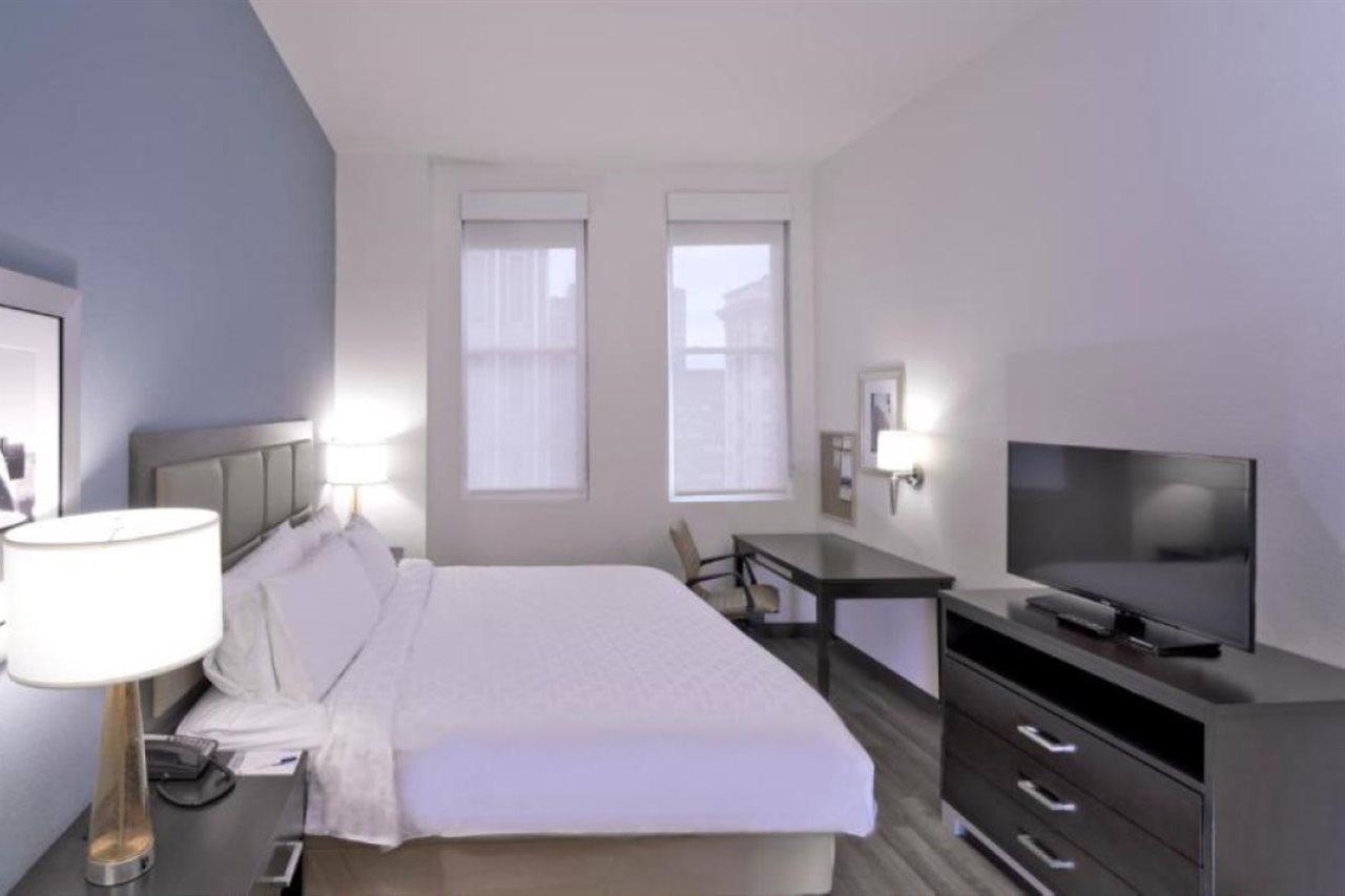 Candlewood Suites Baltimore - Inner Harbor By Ihg Екстериор снимка